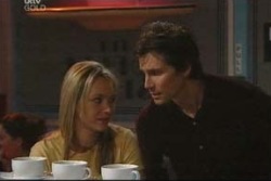 Darcy Tyler, Steph Scully in Neighbours Episode 