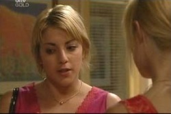 Penny Watts, Dee Bliss in Neighbours Episode 