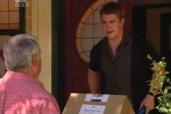 Lou Carpenter, Nathan Tyson in Neighbours Episode 