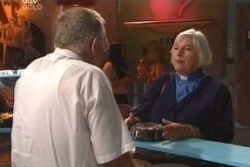 Harold Bishop, Rosie Hoyland in Neighbours Episode 