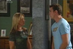 Steph Scully, Stuart Parker in Neighbours Episode 