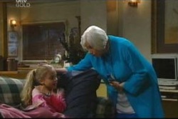 Rosie Hoyland, Summer Hoyland in Neighbours Episode 4046