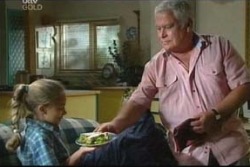 Summer Hoyland, Lou Carpenter in Neighbours Episode 4046