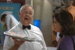 Harold Bishop, Lyn Scully in Neighbours Episode 