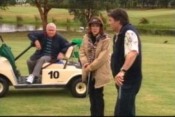 Lou Carpenter, Lyn Scully, Joe Scully in Neighbours Episode 