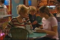 Dee Bliss, Boyd Hoyland, Cecille Bliss in Neighbours Episode 