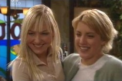 Penny Watts, Sindi Watts in Neighbours Episode 