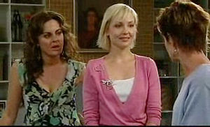 Liljana Bishop, Sindi Watts, Susan Kennedy in Neighbours Episode 
