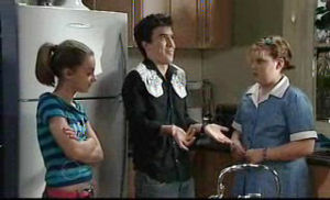 Summer Hoyland, Stingray Timmins, Bree Timmins in Neighbours Episode 4730