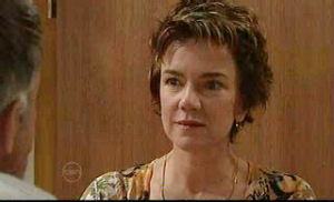 Lyn Scully in Neighbours Episode 