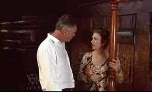 Bobby Hoyland, Lyn Scully in Neighbours Episode 