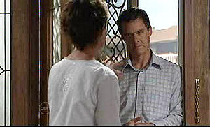 Susan Kennedy, Paul Robinson in Neighbours Episode 