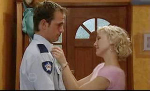 Stuart Parker, Sindi Watts in Neighbours Episode 