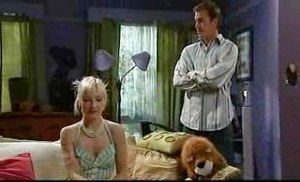 Sindi Watts, Stuart Parker in Neighbours Episode 