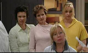 Lyn Scully, Susan Kennedy, Janelle Timmins in Neighbours Episode 4760