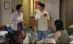 Lyn Scully, Oscar Scully, Stingray Timmins, Dylan Timmins in Neighbours Episode 4776