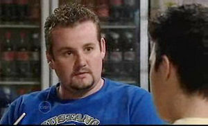 Toadie Rebecchi, Stingray Timmins in Neighbours Episode 