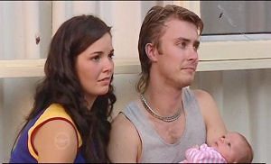 Kayla Thomas, Ashley Thomas, Anthony Johnson in Neighbours Episode 