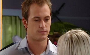 Stuart Parker, Sindi Watts in Neighbours Episode 