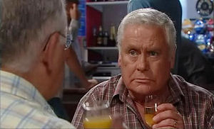 Harold Bishop, Lou Carpenter in Neighbours Episode 