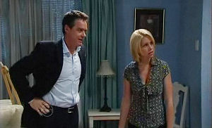 Paul Robinson, Lucy Robinson in Neighbours Episode 