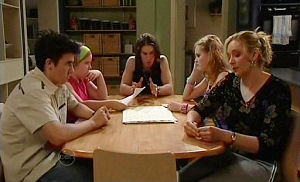 Stingray Timmins, Bree Timmins, Dylan Timmins, Janae Timmins, Janelle Timmins in Neighbours Episode 4784
