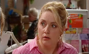 Janelle Timmins in Neighbours Episode 