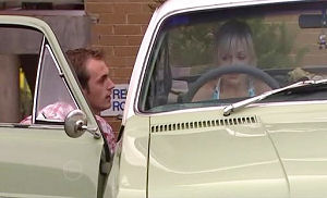 Stuart Parker, Sindi Watts in Neighbours Episode 
