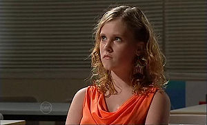 Janae Timmins in Neighbours Episode 