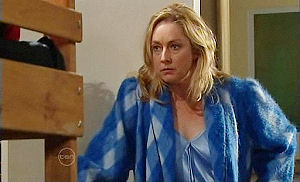 Janelle Timmins in Neighbours Episode 