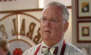 Harold Bishop in Neighbours Episode 