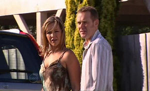 Steph Scully, Max Hoyland in Neighbours Episode 