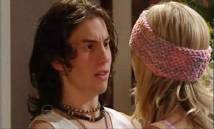 Sky Bishop, Dylan Timmins in Neighbours Episode 