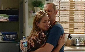 Max Hoyland, Steph Scully in Neighbours Episode 4792