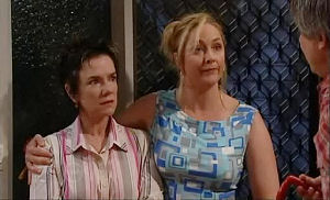 Lyn Scully, Janelle Timmins, Joe Mangel in Neighbours Episode 4793