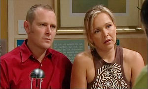 Steph Scully, Max Hoyland in Neighbours Episode 