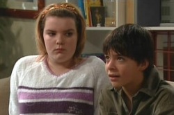 Bree Timmins, Zeke Kinski in Neighbours Episode 4851