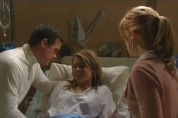 Paul Robinson, Elle Robinson, Izzy Hoyland in Neighbours Episode 