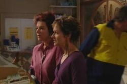 Lyn Scully, Susan Kennedy in Neighbours Episode 