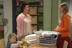 Oscar Scully, Lyn Scully, Steph Scully in Neighbours Episode 4856