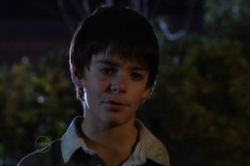 Zeke Kinski in Neighbours Episode 