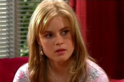 Elle Robinson in Neighbours Episode 4860