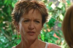 Susan Kennedy in Neighbours Episode 4871