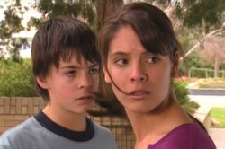 Zeke Kinski, Rachel Kinski in Neighbours Episode 4871