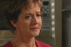 Susan Kennedy in Neighbours Episode 