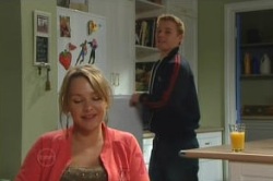 Boyd Hoyland, Steph Scully in Neighbours Episode 4877