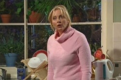 Janelle Timmins in Neighbours Episode 