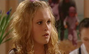 Janae Timmins in Neighbours Episode 4893