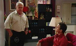 Lou Carpenter, Paul Robinson in Neighbours Episode 4894