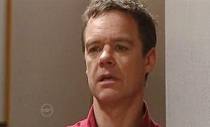 Paul Robinson in Neighbours Episode 